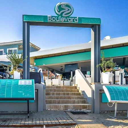 Boulevard Studio's With Side Seaview Apartment Laganas